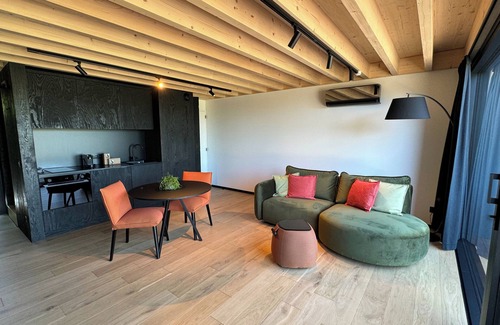 Bohon House | Romantic lodge in Durbury with a spa