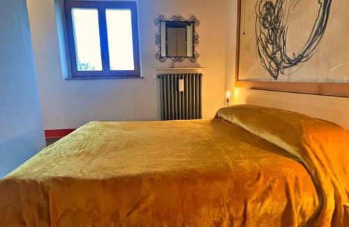 Montecchio Ski Chalet | Romantic love-nest villa Spa in Beautiful Umbria
