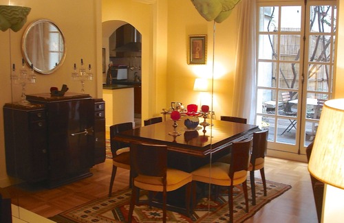 Les Iles Apartment | Romantic Luxurious Ile Saint-Louis Private Garden.