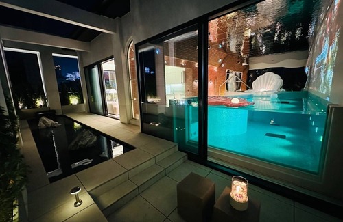 Seogyo-dong House | Romantic Luxury Penthouse in Trendy Hongdae with Private Rooftop Pool