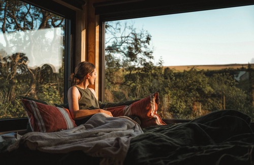 Llangollen Cabin | Romantic Off-Grid Woodland Hideaway with Stunning Valley Views