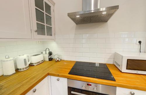 Szeged Apartment | Romantic riverview Bestern