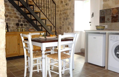 Scicli House | Romantic roof-terraced holiday rental in the center. Illimited free wifi.