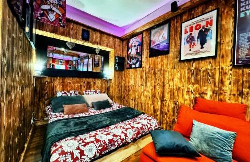 Crecy-en-Brie Apartment | Romantic Room - Studio Jardin - Proche Disneyland Paris