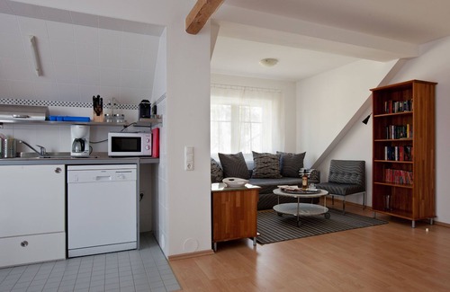 Monchhof Apartment | Romantic studio apartment with roof terrace