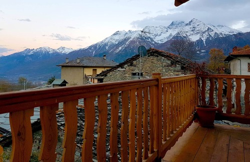 Excenex Apartment | Romantic Suite with Jacuzzi and private balcony with view