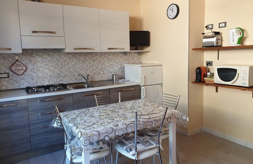 Sant'Andrea Apartment | Romantic two-room apartment overlooking the Sienese countryside