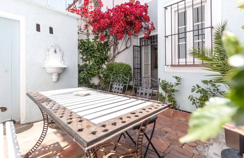 Premia de Mar House | Romatic fisherman‘s house, 300 m to the beach, Premià de Mar/Barcelona