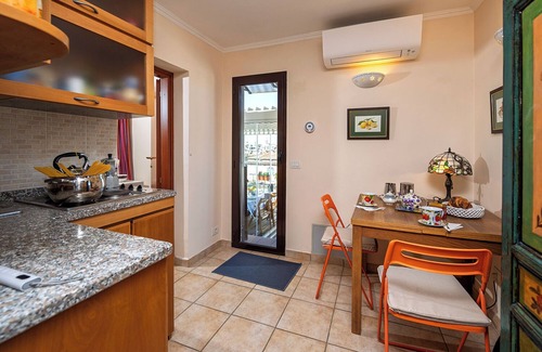 Rione IX Pigna Apartment | Rome center panoramic 4BR 3BA terrace garden, glass living room, amazing views