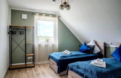 Rheda-Wiedenbruck Apartment | Roof-Suite 03 I Aufzug I Smart-TV I Balkon I WiFi