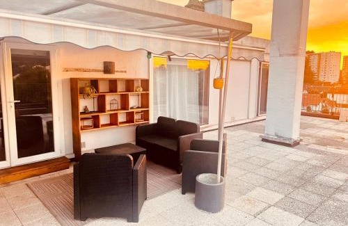 Dufau-Tourasse Apartment | Rooftop panoramique avec vue sur les Pyrenees