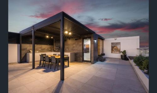 Eastgardens Apartment | Rooftop Penthouse Eastgardens