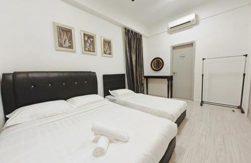 Kampung Sembulan Baru Apartment | Rooftop Sunset Infinity Pool Sutera Avenue KK Infini Stay