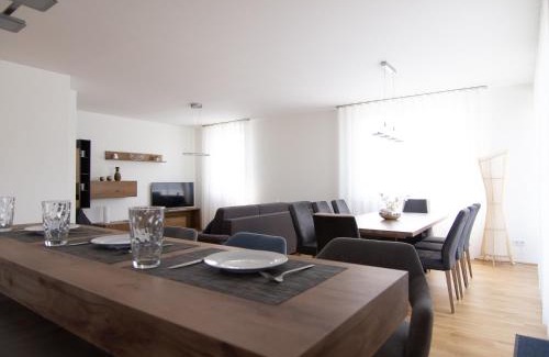 Tulln an der Donau Apartment | Rooftop Tulln operated by revLIVING
