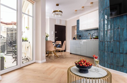 City Centre Apartment | Rooftop Wawel view with jacuzzi l luxury apartment