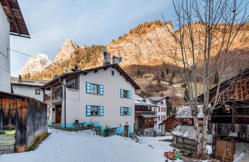 Sottoguda Apartment | Room 'Camera Ciesa Del Selmo' with Shared Garden and Wi-Fi