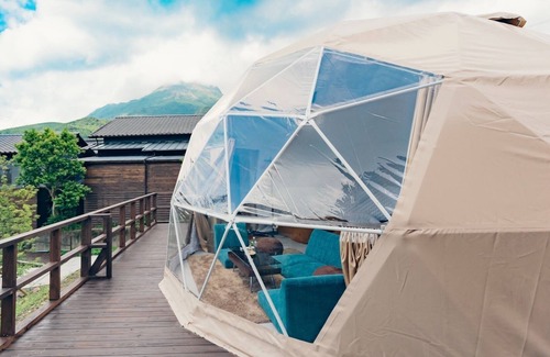 Yufuin Onsen Cabin | Room dome tent with hot spring1 night and 2 me/Yufu Ōita