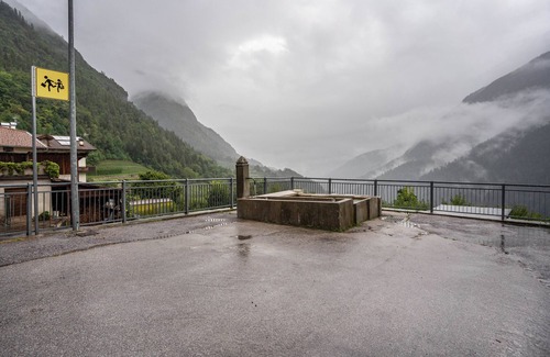 San Giacomo Apartment | Room 'Eia' with Mountain View and Shared Garden