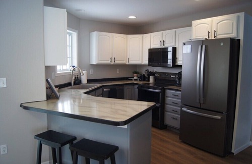 West Fargo House | Room for Everyone! Near Scheels Arena and Sanford