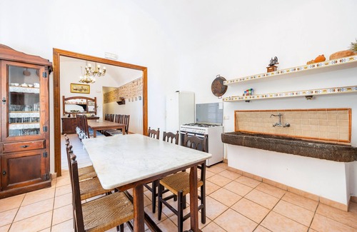 Calvia Apartment | Room 'Habitación 4' with Mountain View, Shared Pool and Wi-Fi