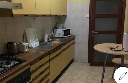 Sint-Jans-Molenbeek House | Room in Brussels - 25min from the city center