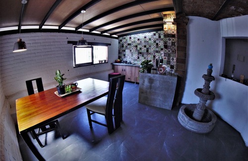 Americana House | Room in Casa Luna. Chapultepec Area.