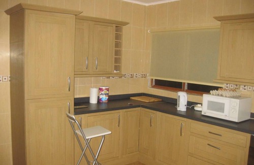 Adenta House | Room in Guest Room - Ghouse Room C Ideal For Friends Family And Corporate