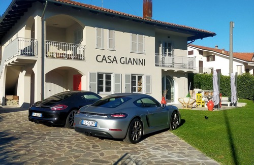 La Morra House | Room in villa close to ALBA (room NEBBIOLO)