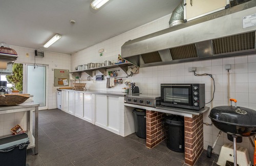 Aljezur Apartment | Room 'Março' with Sea View, Shared Pool and Wi-Fi