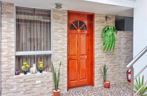 Callao Apartment | Room on the 1st floor w/private bathroom, 10 minutes from the arpt.