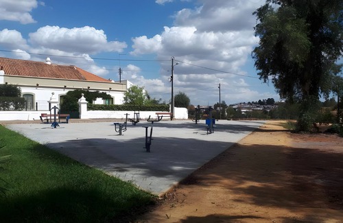 Corte do Pinto Apartment | Room 'Palmeira' with Shared Pool, Wi-Fi and Air Conditioning