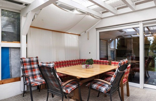 Angersbach Apartment | Room 'Ruhiges Zimmer 2' with Shared Terrace, Wi-Fi and Air Conditioning