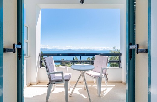 Benitses Apartment | Room 'Sea View 6' with Private Terrace, Wi-Fi and Air Conditioning