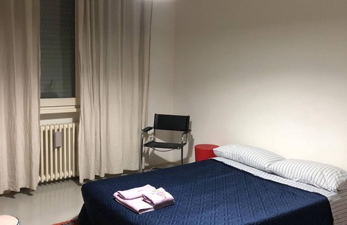 Cittadella Bed & Breakfast | Room with private bathroom City of Parma - shared apartment