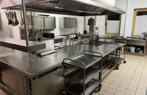 Markt Erlbach Apartment | Room 'Zimmer 24' with Shared Terrace, Shared Garden and Wi-Fi