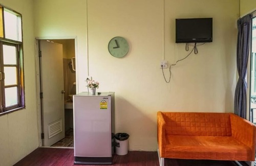 Amphawa Hotel | RoomQuest Amphawa Floating Market