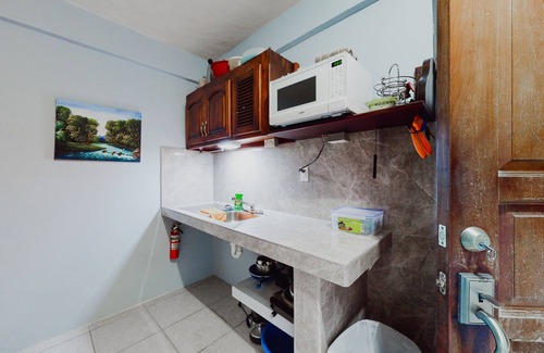 Santa Elena House | Roomy Casita - Shared Pool - Free High-Speed WiFi, AC