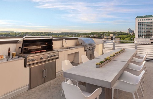 Civic District Resort | Roomy Studio at Austin Resort! Complete with Rooftop Pool, Fire Pit, and More!