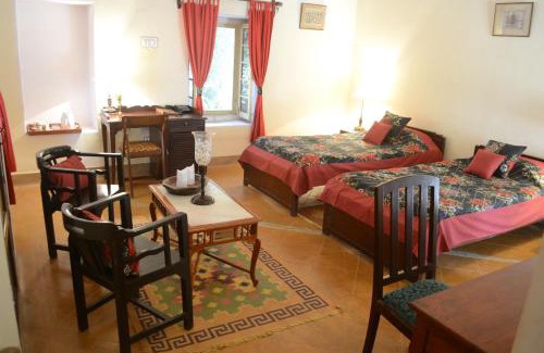 Nawalgarh Hotel | Roop Niwas Kothi, Near Mandawa