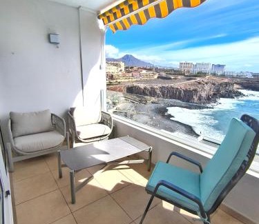 Callao Salvaje Apartment | ROSA DE MAR 1 - parking, pool, beachfront, tv channels