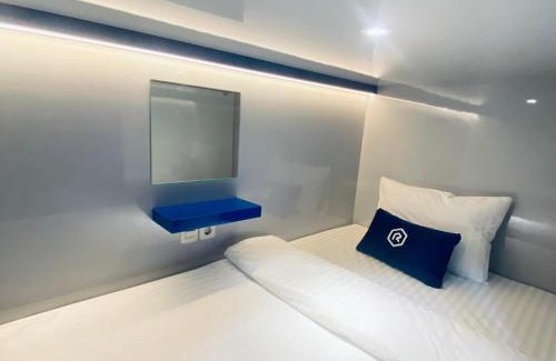 Baturetno Hotel | Rosalyne Sleepbox Yogyakarta