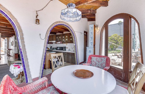 Las Gaviotas Cottage | Rosarito Beach Home in Las Gaviotas w/Ocean Views