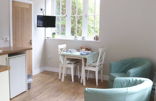 West Lavington Apartment | Rose Barn - Recently converted self-contained flat