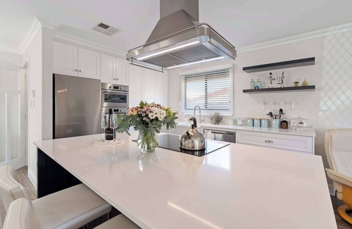 Goolwa House | Rose Cottage 3B Hutchinson St Goolwa