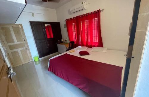 Thrissur Bed & Breakfast | Rose Garden home stay Thrissur