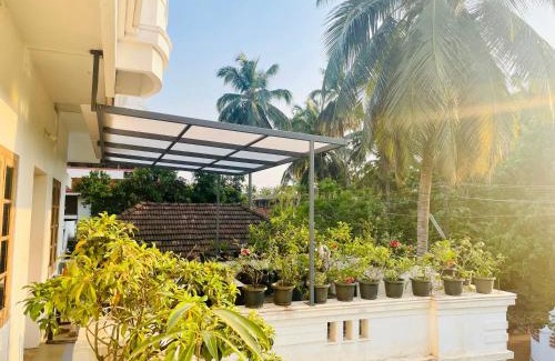 Thrissur Bed & Breakfast | Rose Garden home stay Thrissur