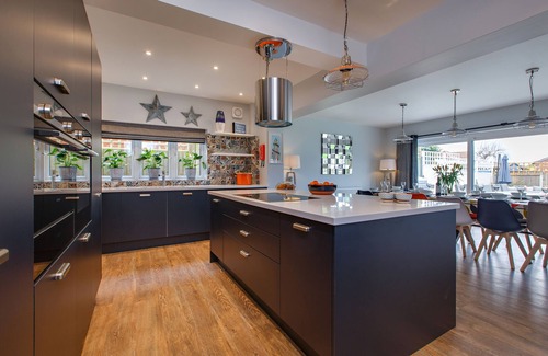 Sheringham House | Rosehaven in Sheringham. Luxury 6 Bedroom/6 Bathroom for 12. Dog Friendly