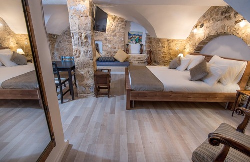 Artists Colony Hotel | Rosentalis Hotel