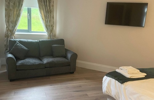 Drumkeen Apartment | Rosie's Bar Apartment -