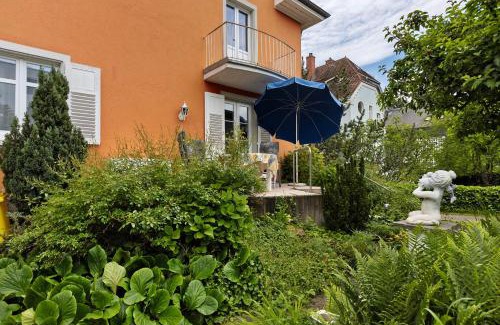 Konstanz Apartment | Rotes Haus über den Weinbergen